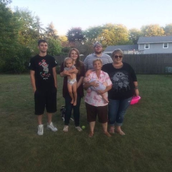 Meet your Posher, Tracie - Picture 1 of 1